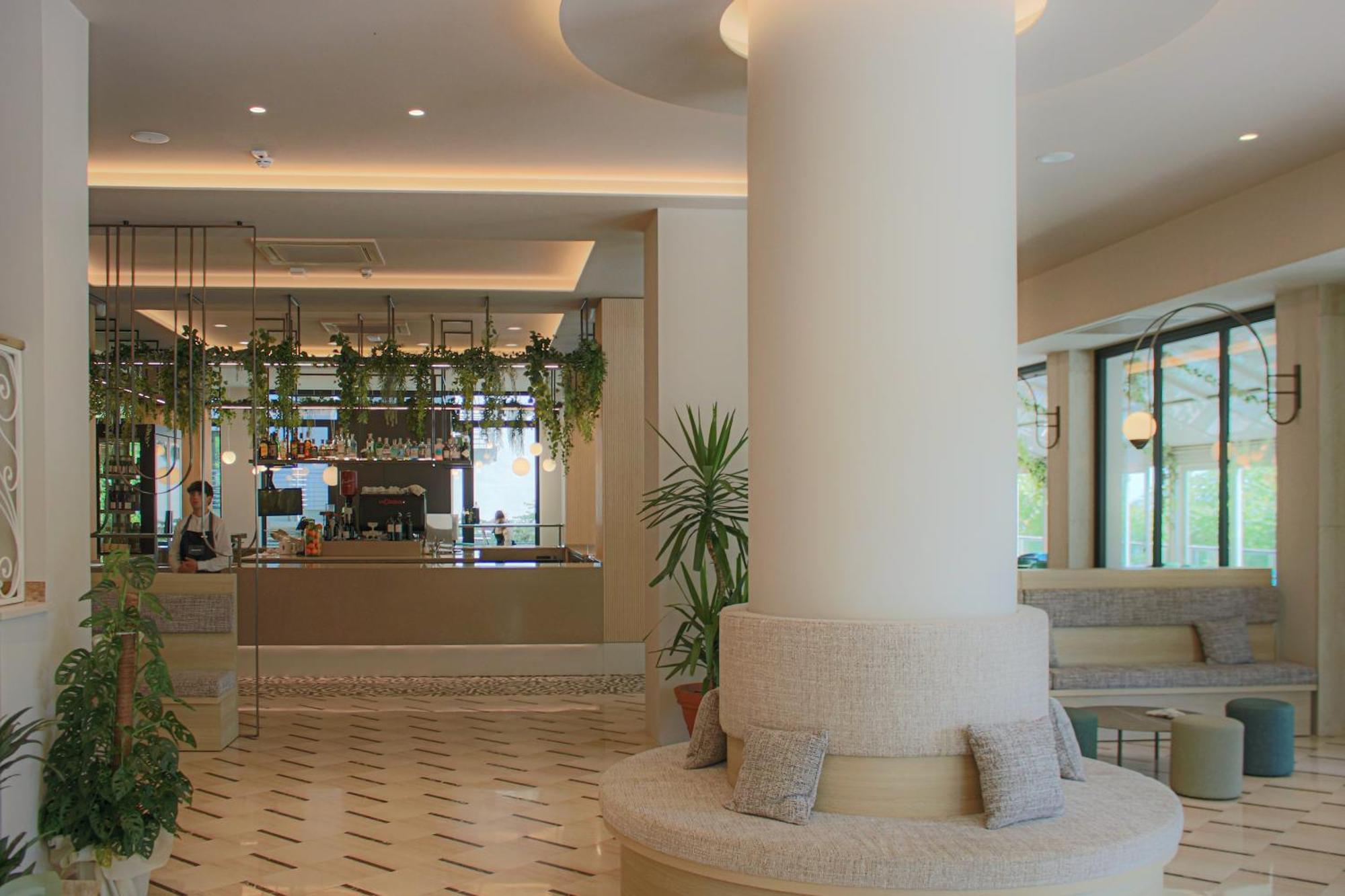 Clipper Hotel
